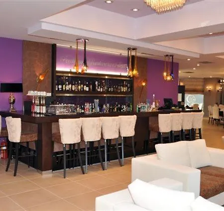 Amalias Hotel Kourouta