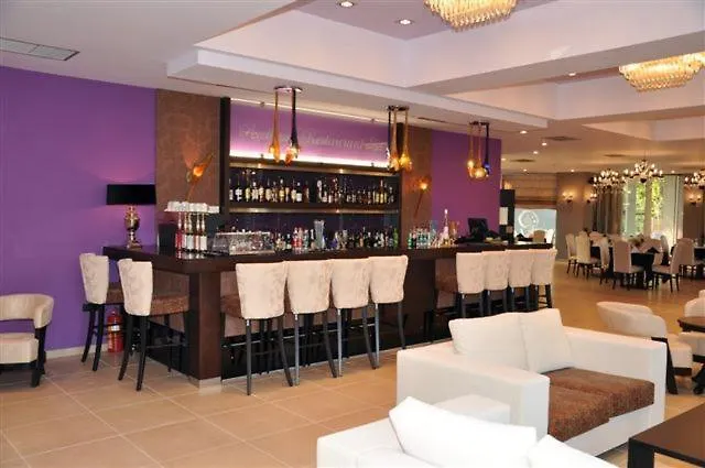 Amalias Hotell Kourouta