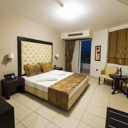 Amalias 3* クルータ